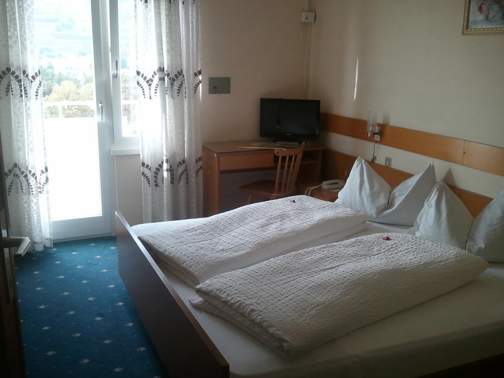 Hotel Lux Merano Szoba fotó