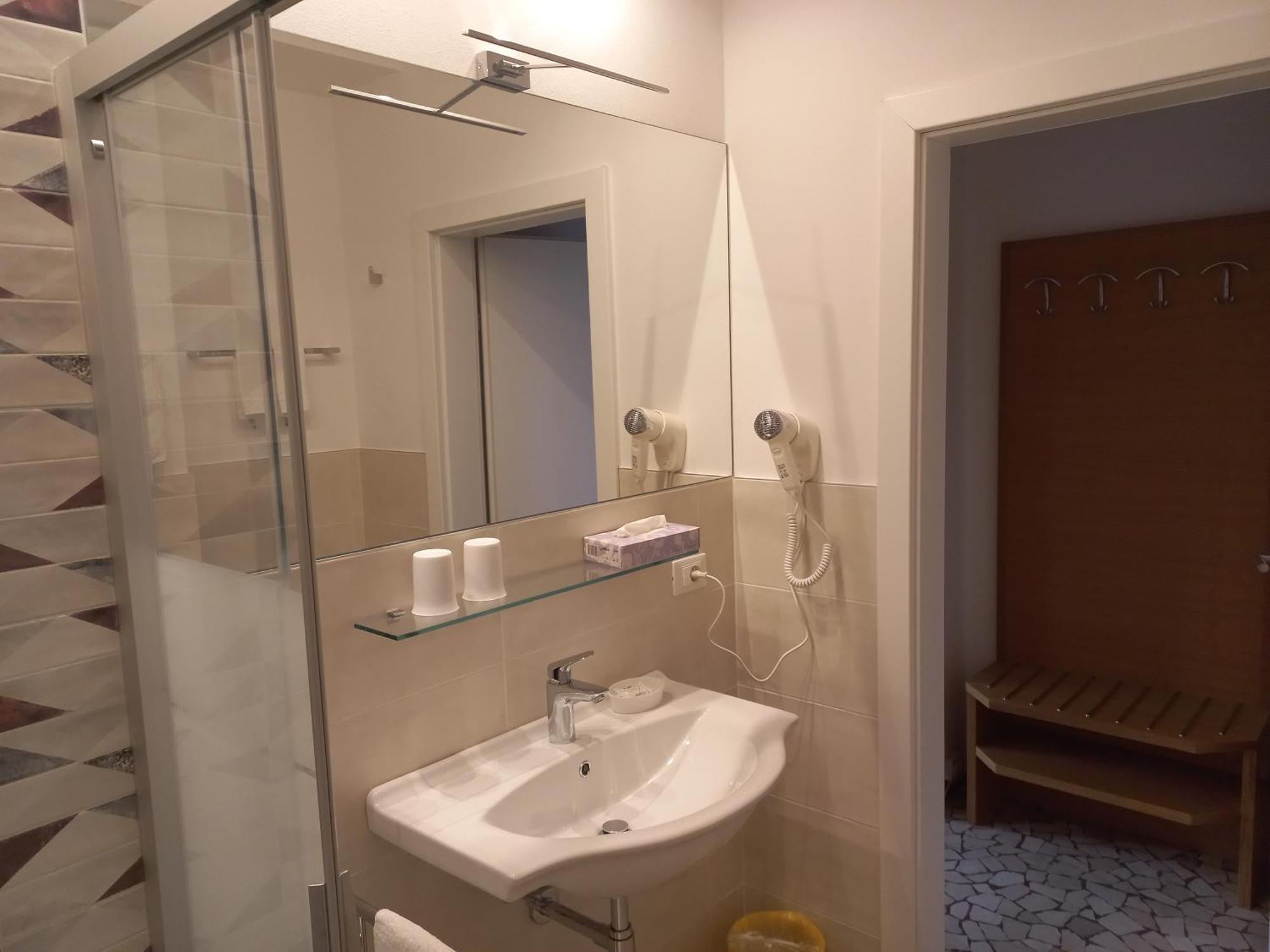 Hotel Lux Merano Szoba fotó