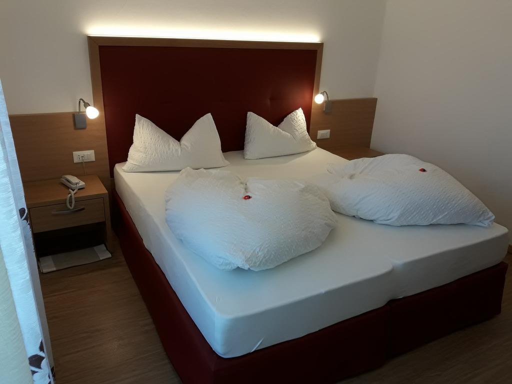 Hotel Lux Merano Kültér fotó