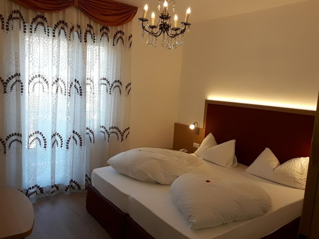 Hotel Lux Merano Kültér fotó